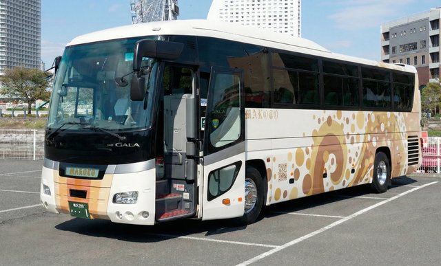 株式会社マコトの大型観光バス